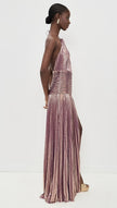 V. E. Vestido Maxi Plisado Metalizado Rosa Dorado con Abertura