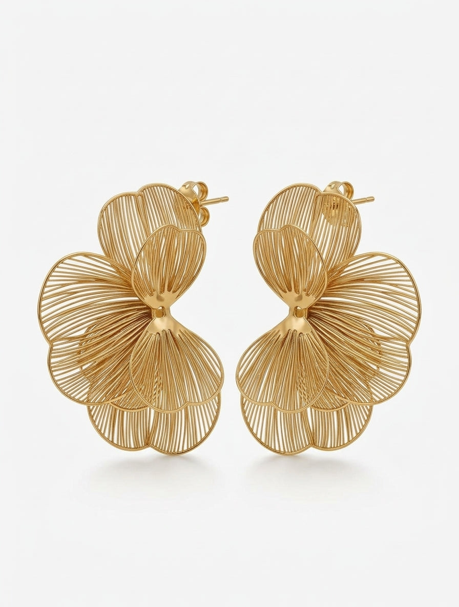 Zarcillos XL Gold Floral Wire Statement