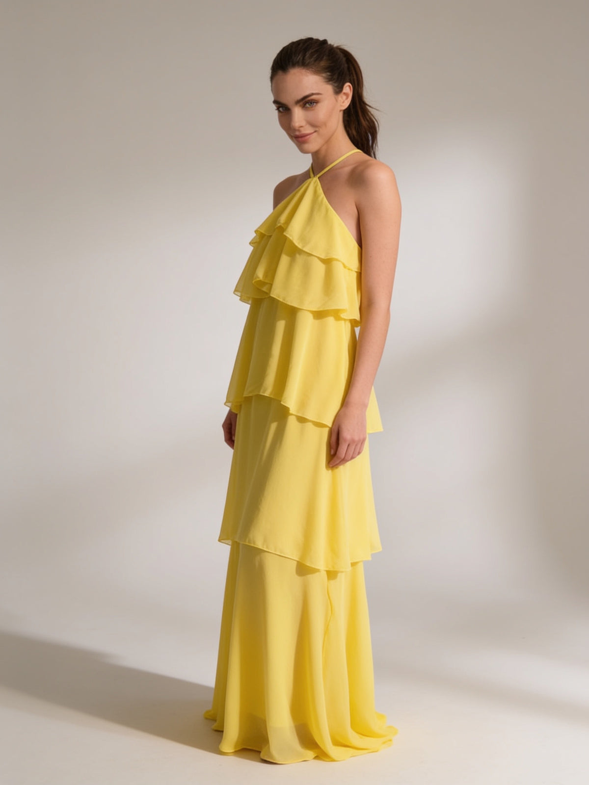 V. E. Maxi Dress de Capas en Chifón Amarillo